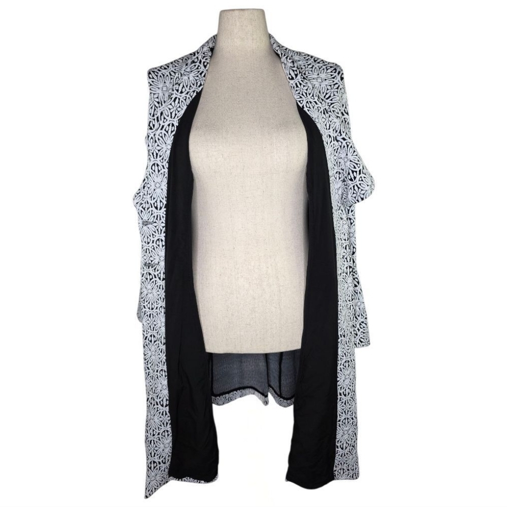Peter Nygård Black and White Patterned Long Coat - Picture 11 of 14